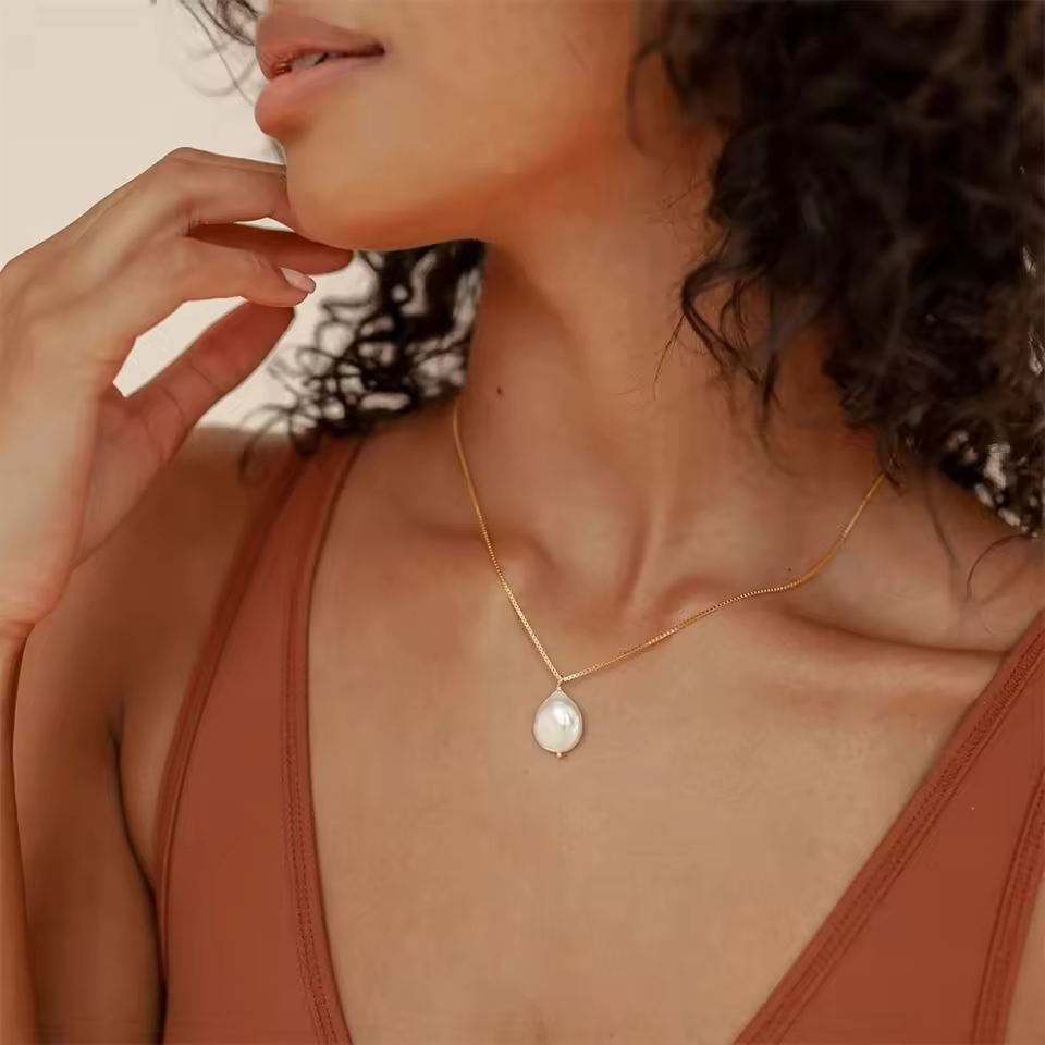 Lustre Drop Pendant